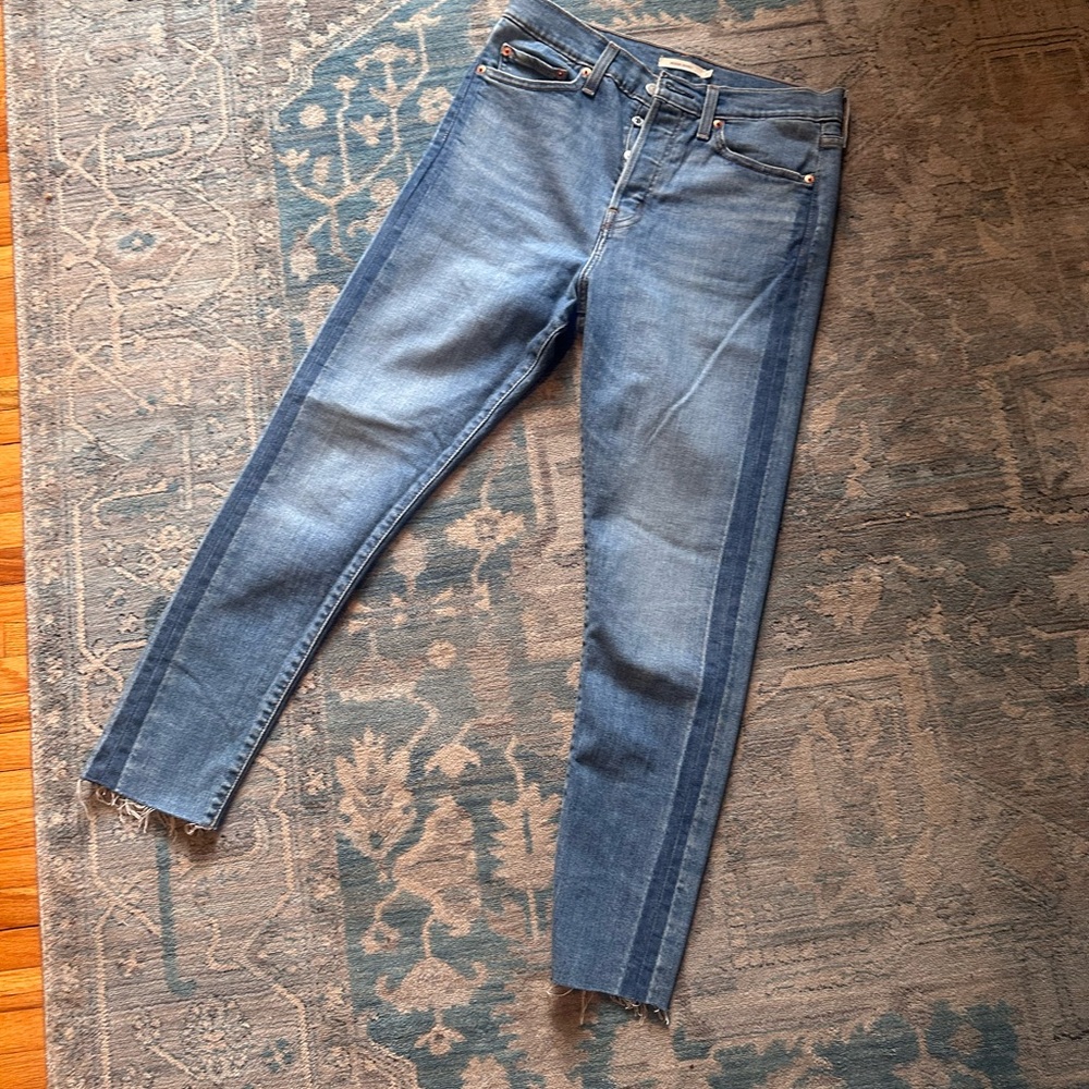 Levi's Women's Light Blue Skinny Jeans